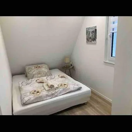 Apartment Schoene In Grafenberg Mit Grosser Terrasse!